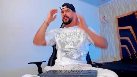 PETES EVANS new account online show from 02.02.26