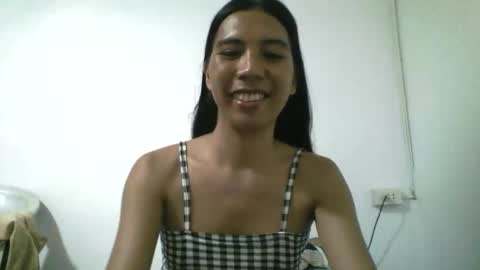 Snapshot of petite_dicklover chatting on 05.26.26 Yuriee online show from 05.26.26