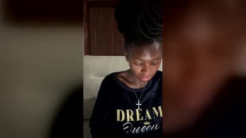 petite_divah254 online show from 02.01.26