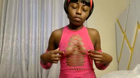 Moon online show from 04.11.26