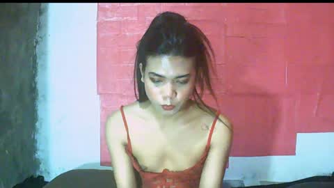 Snapshot of petite_jzee chatting on 12.03.24 jzee online show from 12.03.24