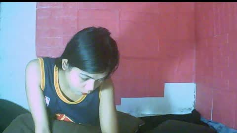 Snapshot of petite_jzee chatting on 12.30.24 jzee online show from 12.30.24