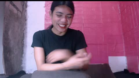Snapshot of petite_jzee chatting on 01.30.25 jzee online show from 01.30.25