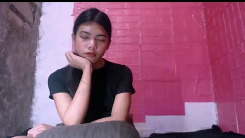 Snapshot of petite_jzee chatting on 01.30.25 jzee online show from 01.30.25