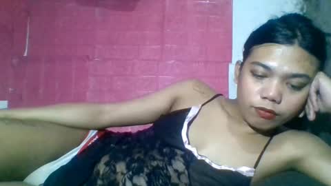 Snapshot of petite_jzee chatting on 09.10.25 jzee online show from 09.10.25