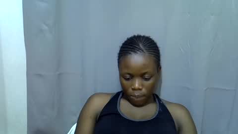 petite_melan online show from 09.08.25