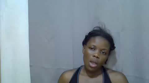 petite_melan online show from 09.25.25