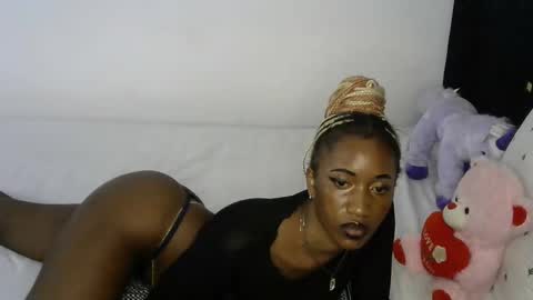 petite_princes online show from 12.03.24