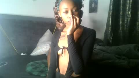 petite_queen69 online show from 06.15.26