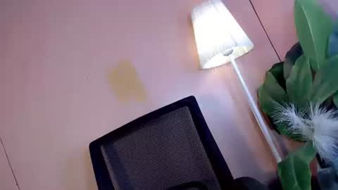 petite_steffi69 online show from 03.28.26