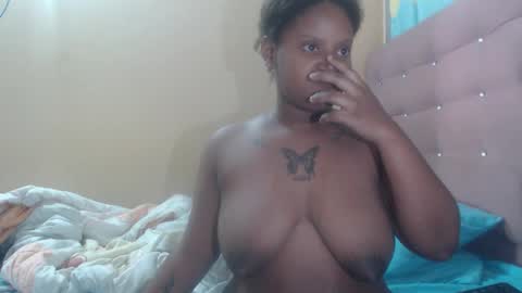 petitechocolatemommy online show from 11.27.25