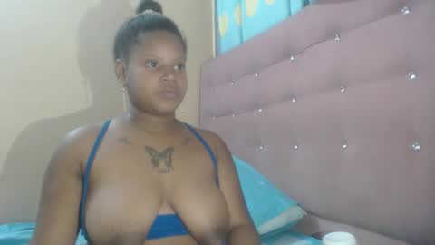 petitechocolatemommy online show from 12.04.25