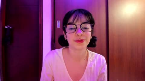 Lunna online show from 12.18.24