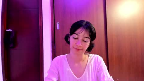 Lunna online show from 12.18.24
