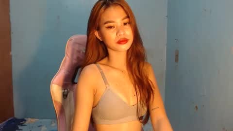 Snapshot of petitesquirtgirlxxx chatting on 11.07.25 petitesquirtgirlxxx online show from 11.07.25