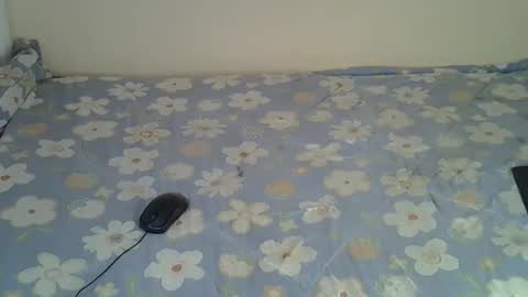 Snapshot of petitesugar chatting on 02.16.26 Sugar online show from 02.16.26