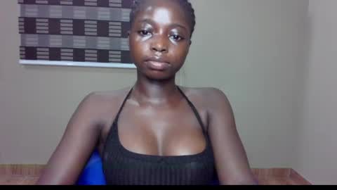 Snapshot of petitexxebony chatting on 05.30.26 petitexxebony online show from 05.30.26