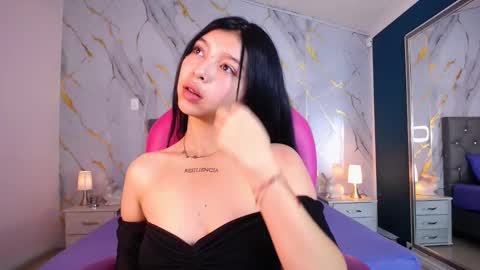 Pettit Courtny online show from 03.01.25
