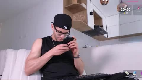 phantom_bigger1 online show from 10.16.25