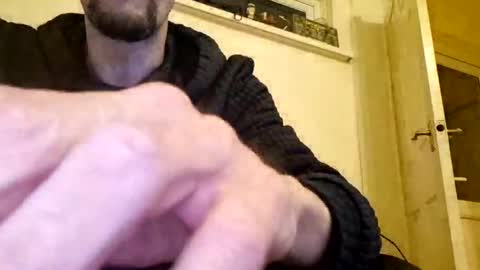 Snapshot of phil2102 chatting on 01.12.25 phil2102 online show from 01.12.25