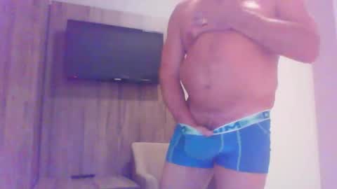 Snapshot of phil279 chatting on 11.12.25 Phil online show from 11.12.25