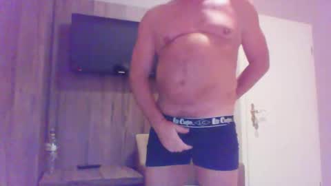 Snapshot of phil279 chatting on 11.14.25 Phil online show from 11.14.25