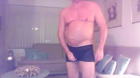 Snapshot of phil279 chatting on 12.03.25 Phil online show from 12.03.25