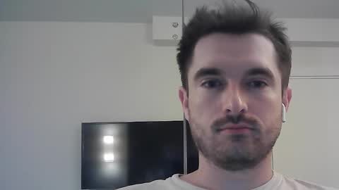 Snapshot of philborison chatting on 10.04.25 PhilipBorison online show from 10.04.25