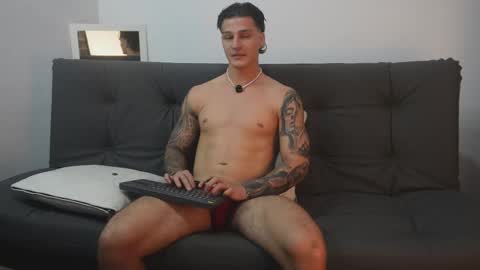 Snapshot of philip_dalton chatting on 10.31.25 Philip Dalton online show from 10.31.25