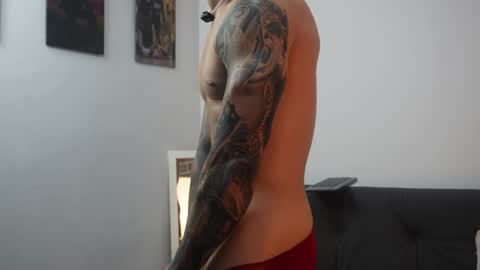 Snapshot of philip_dalton chatting on 11.12.25 Philip Dalton online show from 11.12.25