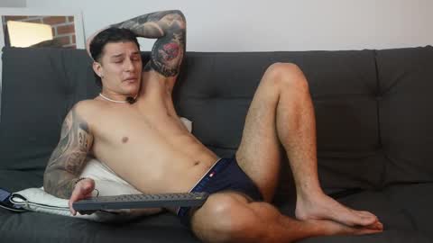 Snapshot of philip_dalton chatting on 11.19.25 Philip Dalton online show from 11.19.25