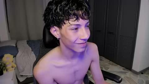 Snapshot of philipe_moonlight_ chatting on 05.13.26 Phil. INDEPENDENT MODEL online show from 05.13.26