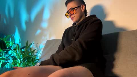 PHILLIP online show from 04.14.26