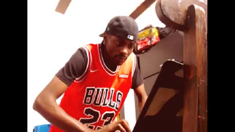 2 pac shakur online show from 10.06.25