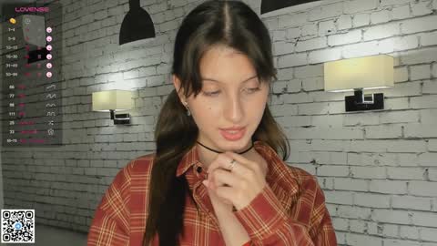 Emilia online show from 02.04.25