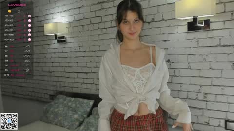 Emilia online show from 02.07.25