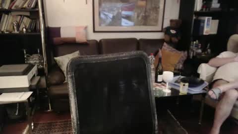 Snapshot of philoumis2 chatting on 02.05.25 Philippe online show from 02.05.25