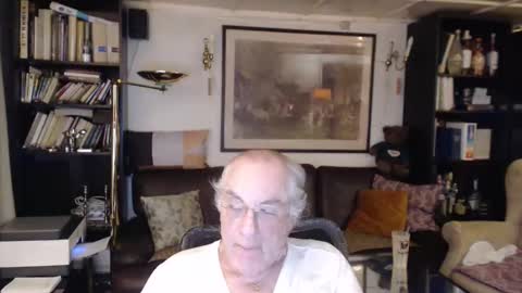 Snapshot of philoumis2 chatting on 02.28.25 Philippe online show from 02.28.25