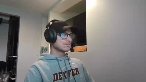 phnxrisen7811 online show from 04.21.26