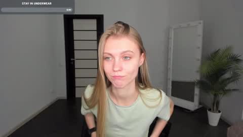 Phoebe online show from 01.19.25