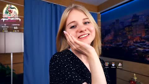 Snapshot of phyllisearney chatting on 12.25.24 Hann G. Jones online show from 12.25.24