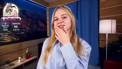 Snapshot of phyllisearney chatting on 12.26.24 Hann G. Jones online show from 12.26.24