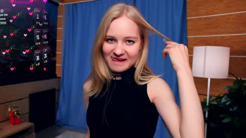 Snapshot of phyllisearney chatting on 01.28.25 Hann G. Jones online show from 01.28.25