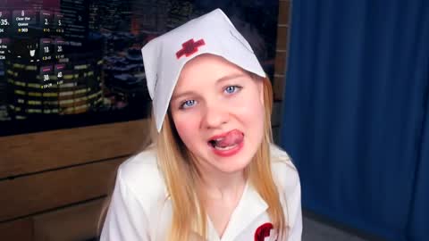 Snapshot of phyllisearney chatting on 02.14.25 Hann G. Jones online show from 02.14.25