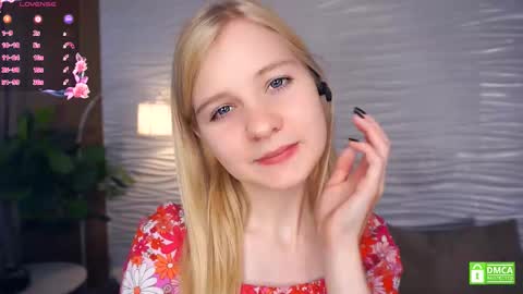 Snapshot of phyllisearney chatting on 09.18.25 Hann G. Jones online show from 09.18.25