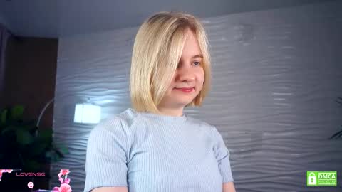 Snapshot of phyllisearney chatting on 10.24.25 Hann G. Jones online show from 10.24.25