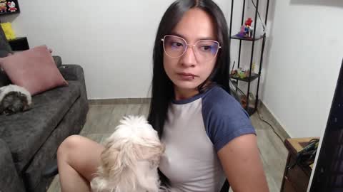 Pia  online show from 01.11.25