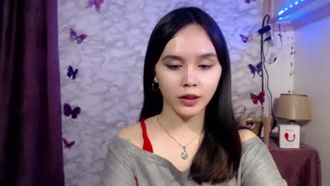 Ms Pia online show from 04.04.26