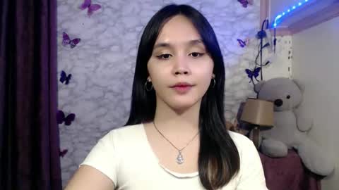 Snapshot of pia_intownx chatting on 04.19.26 Ms Pia online show from 04.19.26