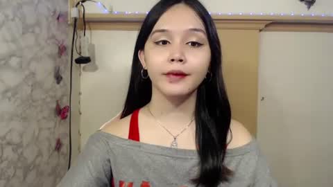 Snapshot of pia_intownx chatting on 05.09.26 Ms Pia online show from 05.09.26